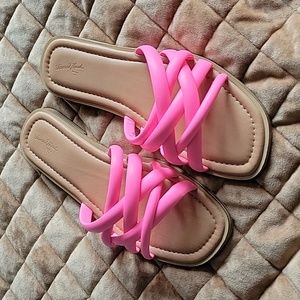 Women's size 11 hot pink sandals